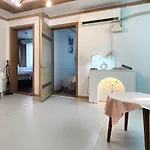 K-2 White Linen House