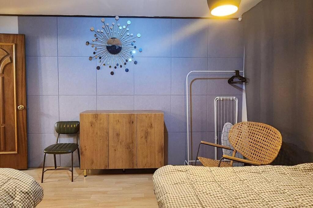 K-2 White Linen House Seul