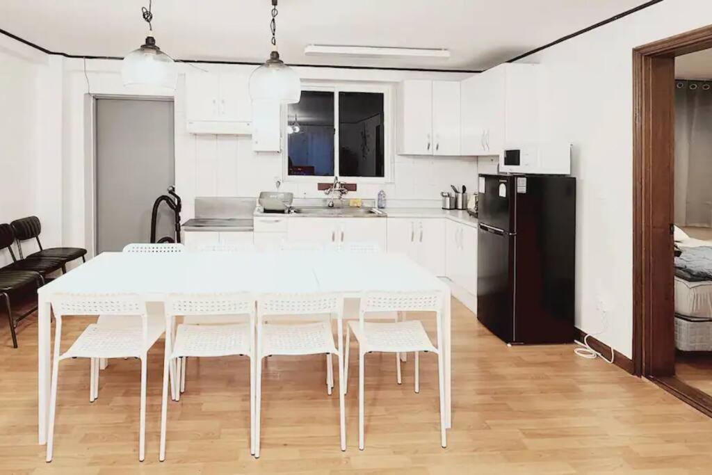 Apartamento K-2 White Linen House