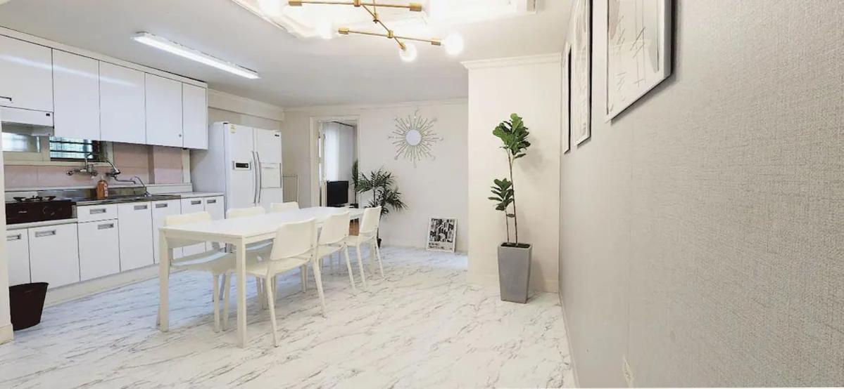 Apartamento K-2 White Linen House *