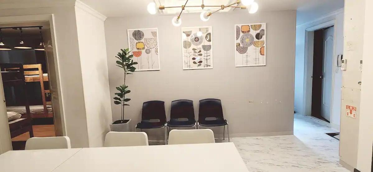 K-2 White Linen House Apartamento