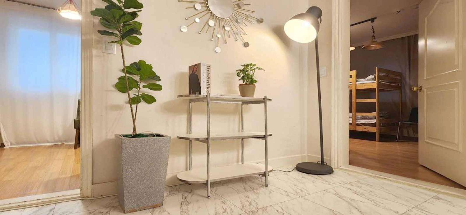 K-2 White Linen House
