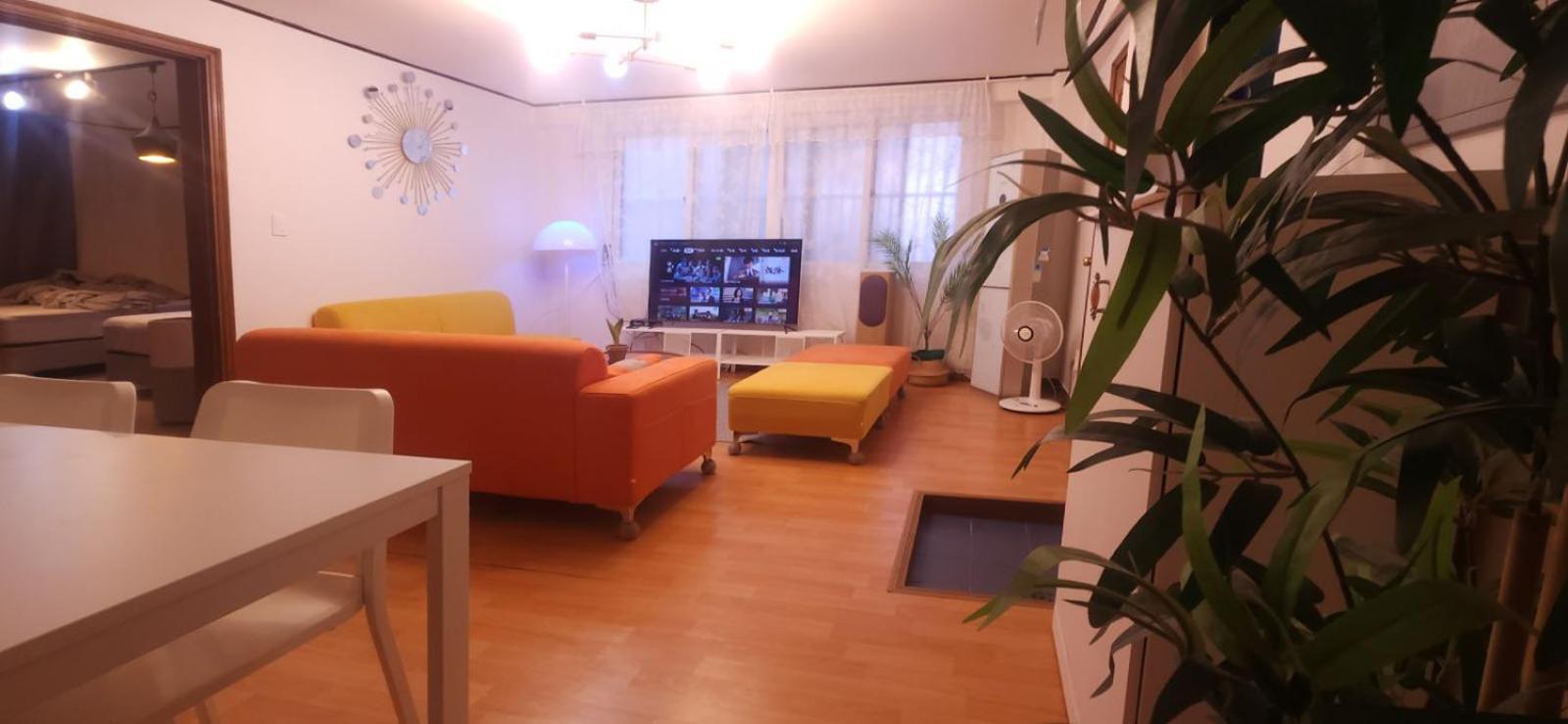 K-2 White Linen House *
