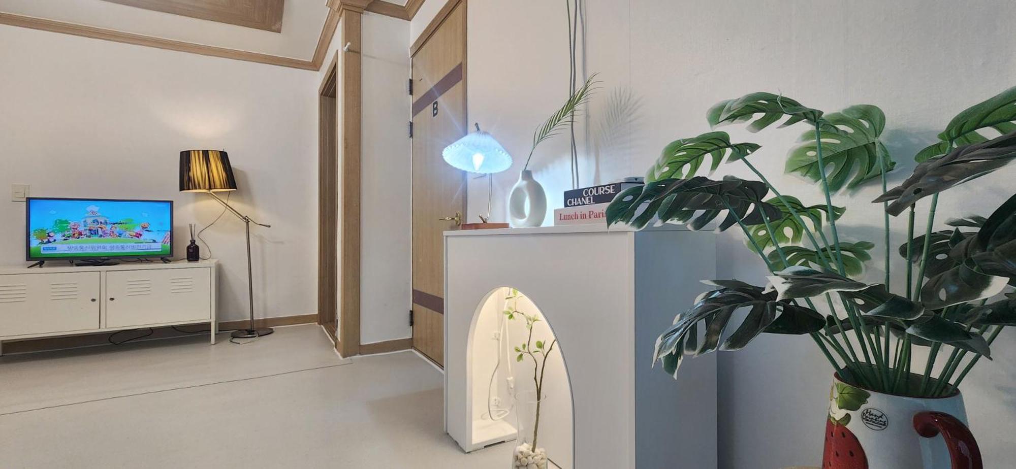 K-2 White Linen House Apartamento Seul
